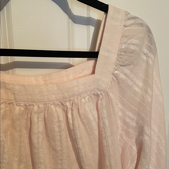 LC Lauren Conrad Blush Pink Blouse with 3/4 length Puff Sleeves EUC Large - Picture 6 of 12